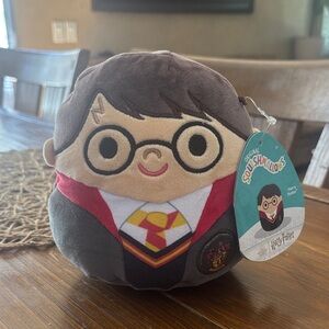 Squishmallows Harry Potter Gryffindor Plush - Gray, Red, Yellow